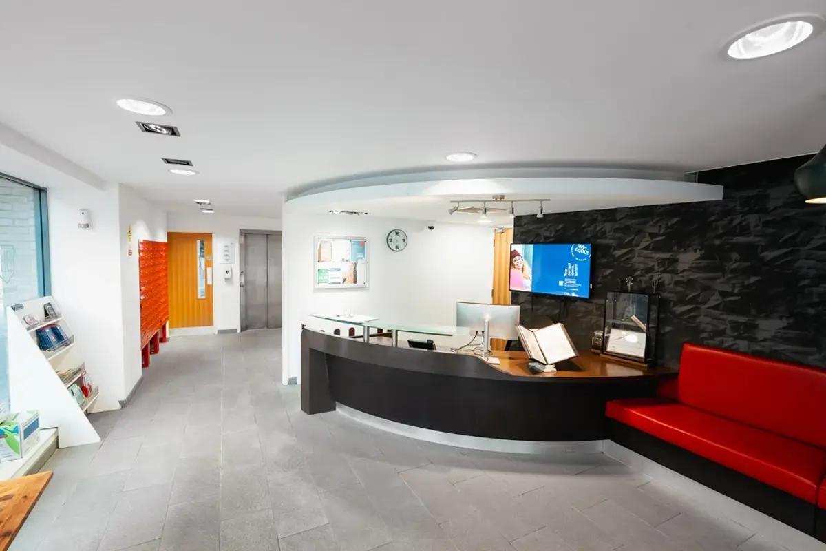 brunswick-house-student-accommodation-reception